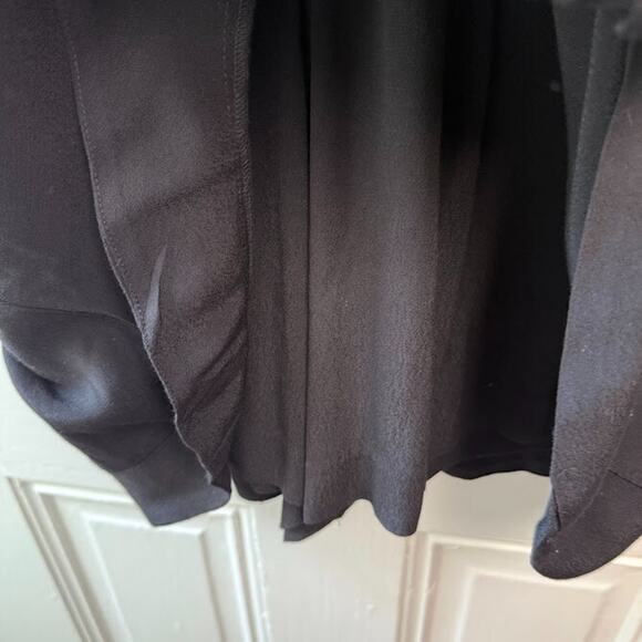 LOFT Romper Dress Womens 14 Black Solid Tie Waist Flutter Sleeve V Neck Shorts - Picture 6 of 8